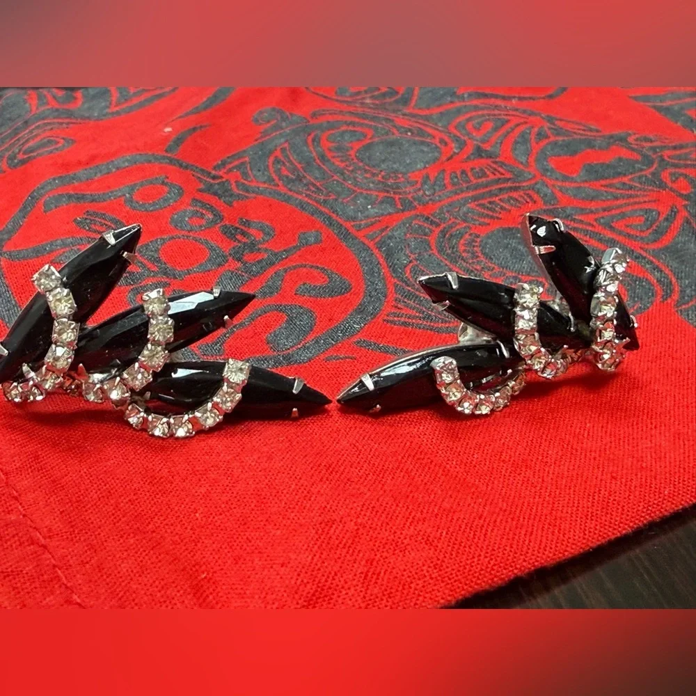 Vintage Black & Clear Rhinestones Silve-tone Clip On Earrings Open‎ Back Prongs